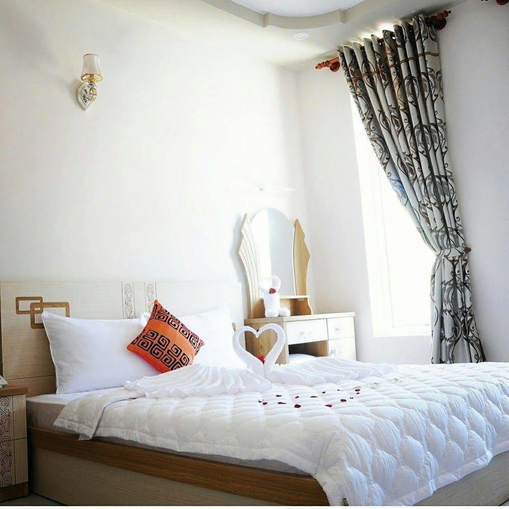 Jiny Tran Hotel Duong Dong  Ngoại thất bức ảnh