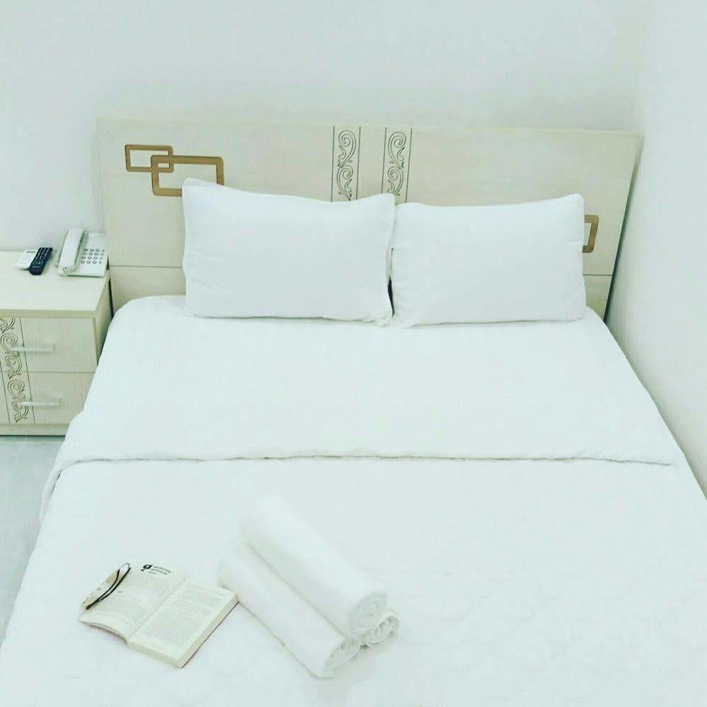 Jiny Tran Hotel Duong Dong  Ngoại thất bức ảnh