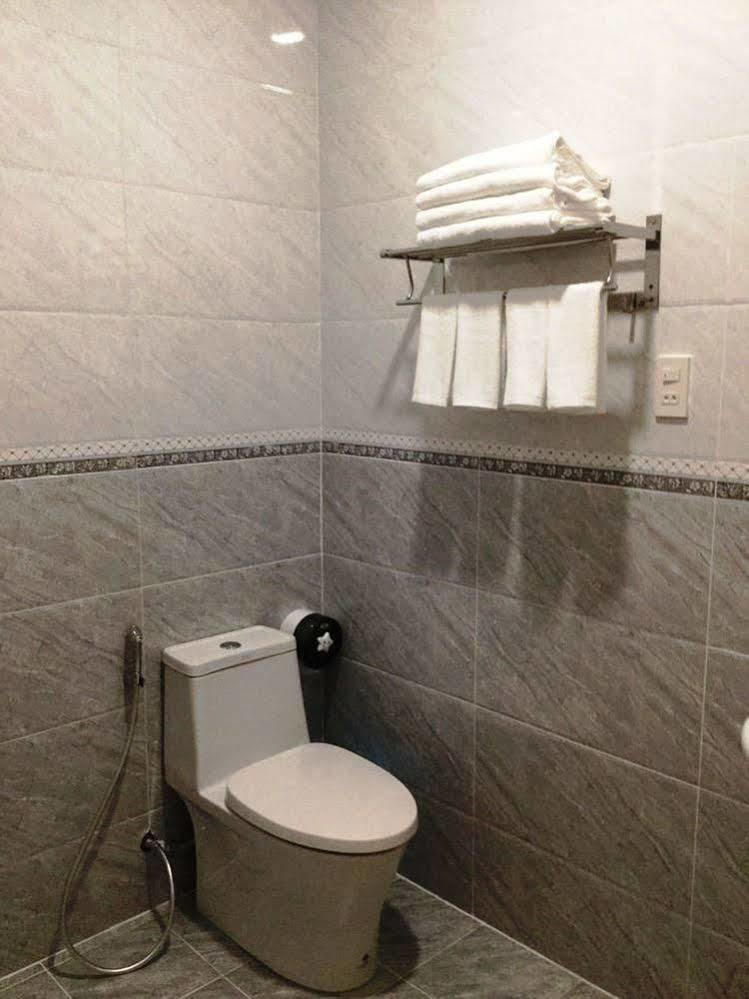 Jiny Tran Hotel Duong Dong  Ngoại thất bức ảnh